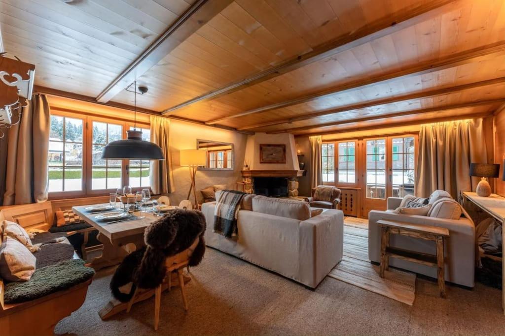 Charming Alpine Apartment Gstaad Kültér fotó